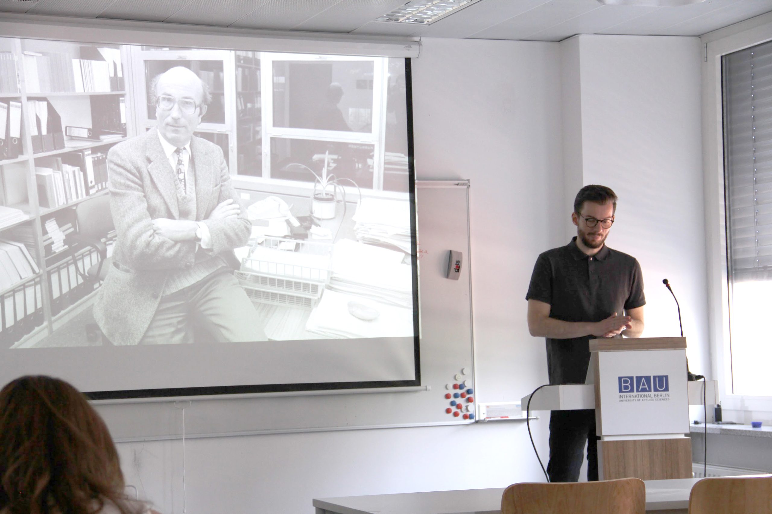 Guest lecture by UI & UX designer Johannes Herseni