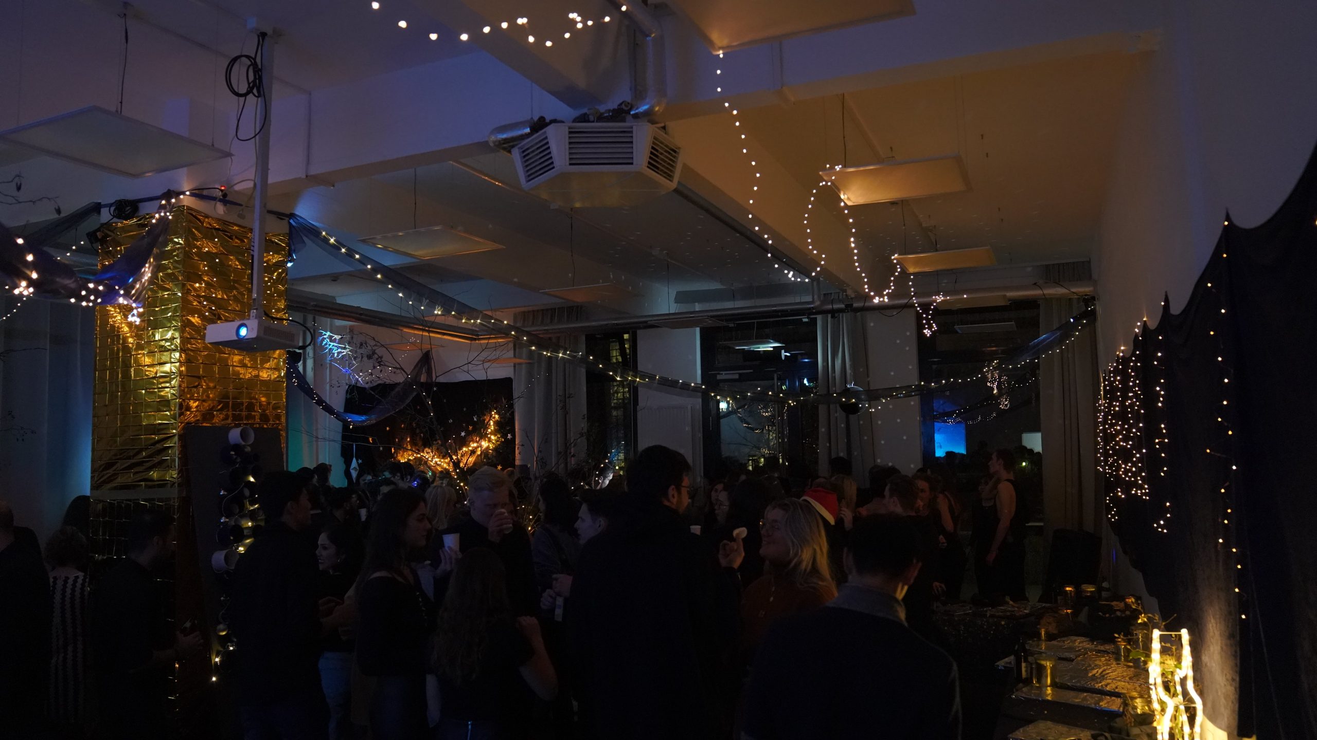 Christmas Party: Starry Night