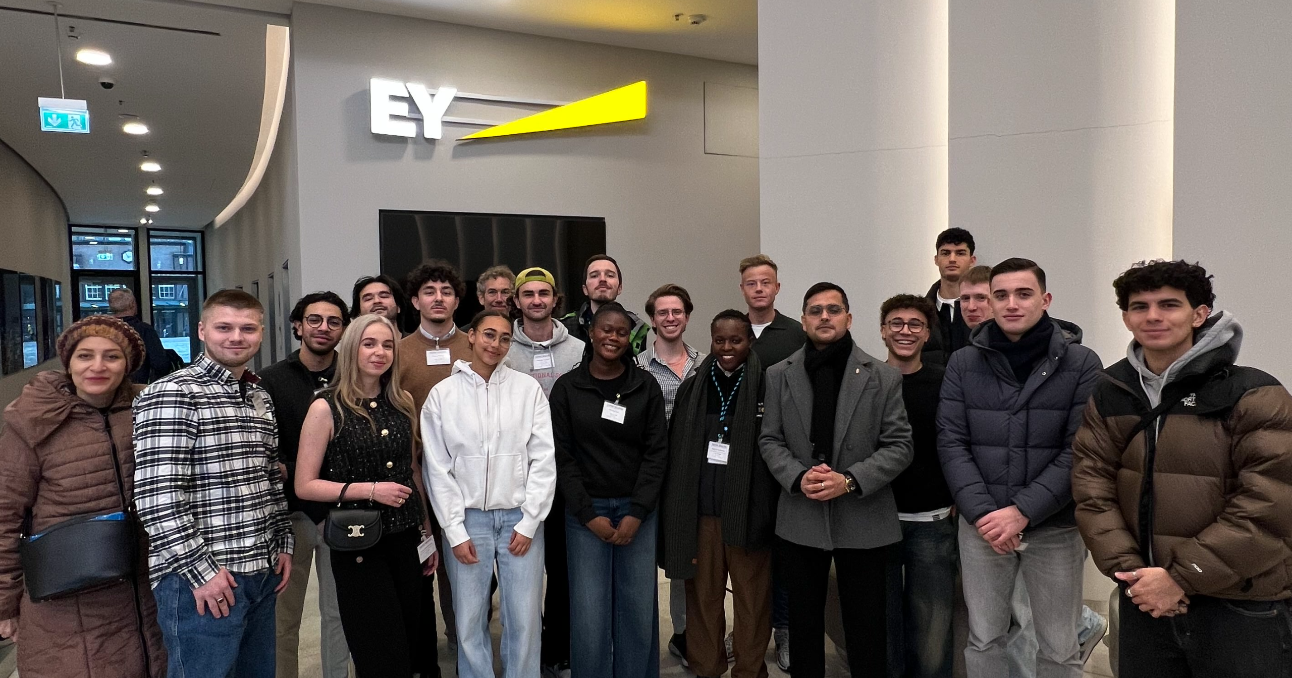 BI Students Visit EY